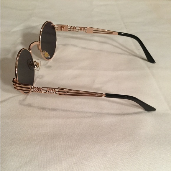 Designer inspired round sunglasses. - Picture 4 of 4